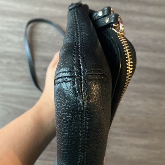 Kate Spade Crossbody - Picture 5 of 9